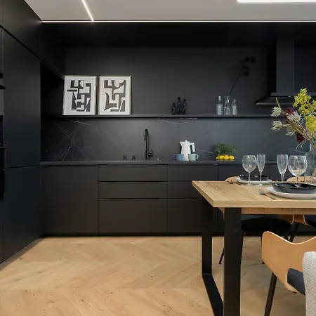 Ekskluzywny Z Antresola By Renters Prestige * Warschau